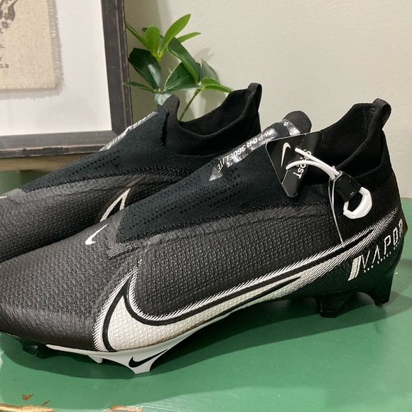 Nike Vapor Football Cleats - Picture 1 of 13
